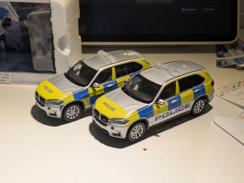 🇬🇧 Emergency Services Decal for BMW X5 (F15) Models